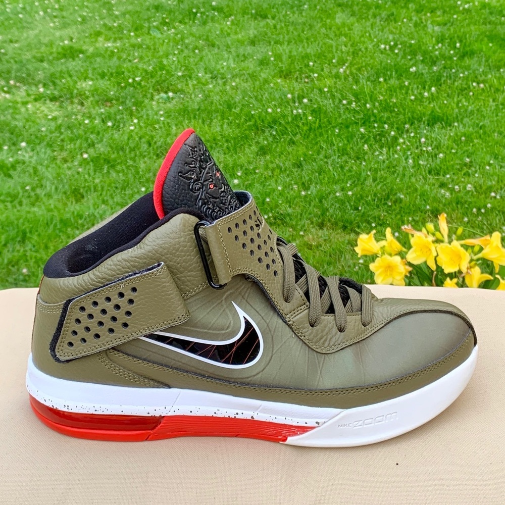 SOLD: Nike Air Max Soldier V - Iguana/Max Orange